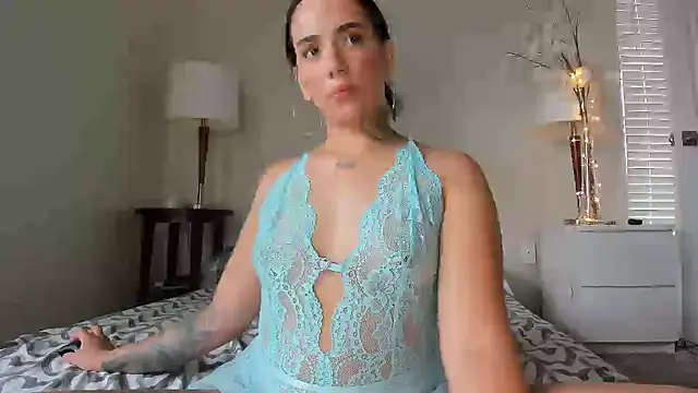 marianaferrero online show from 10, 12, 2024