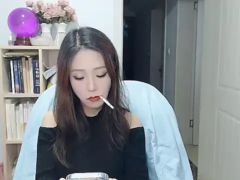 Snapshot of SuSushi728 chatting on 2, 12, 2025 SuSushi728 online show from 2, 12, 2025