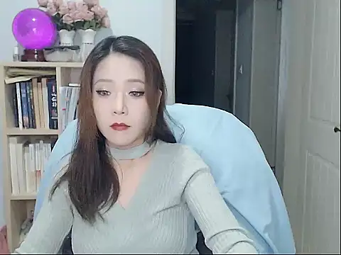 Snapshot of SuSushi728 chatting on 7, 11, 2025 SuSushi728 online show from 7, 11, 2025