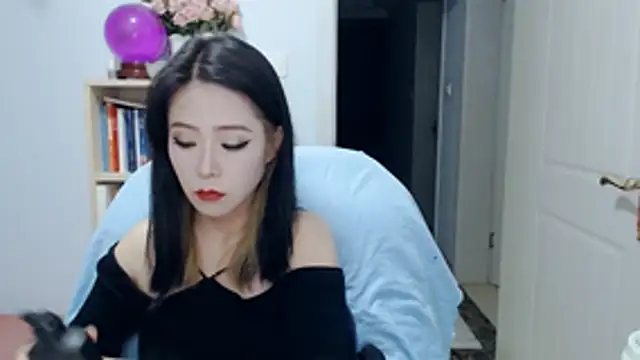 Snapshot of SuSushi728 chatting on 5, 5, 2026 SuSushi728 online show from 5, 5, 2026
