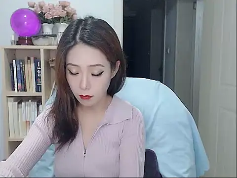 Snapshot of SuSushi728 chatting on 26, 10, 2025 SuSushi728 online show from 26, 10, 2025