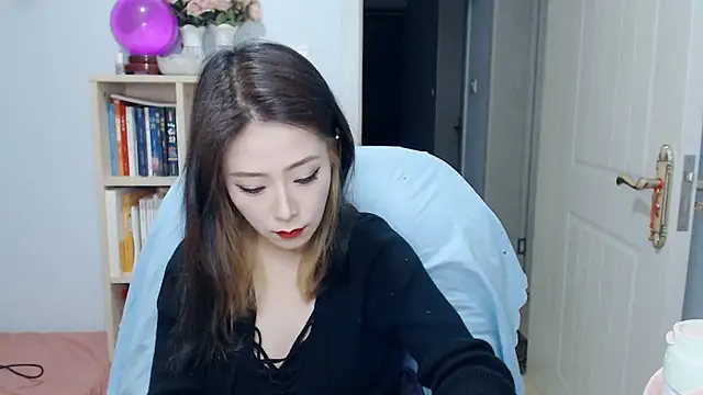 Snapshot of SuSushi728 chatting on 28, 4, 2026 SuSushi728 online show from 28, 4, 2026