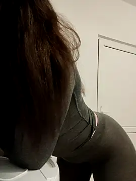 leeya lee online show from 18, 3, 2025