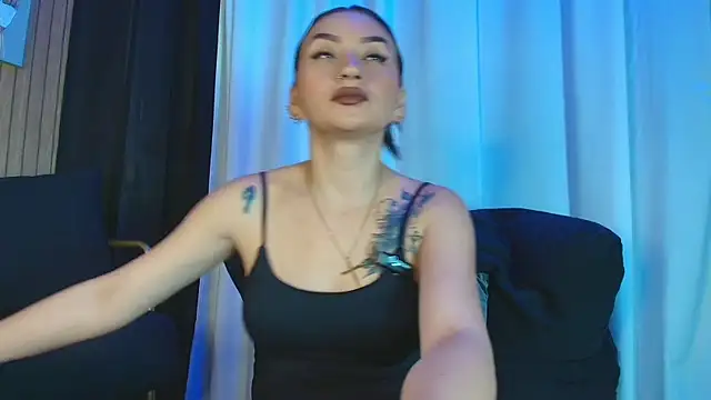 Snapshot of ArkaBella chatting on 15, 11, 2025 ArkaBella online show from 15, 11, 2025