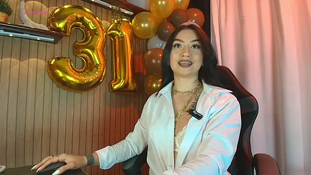 Snapshot of ArkaBella chatting on 23, 10, 2025 ArkaBella online show from 23, 10, 2025