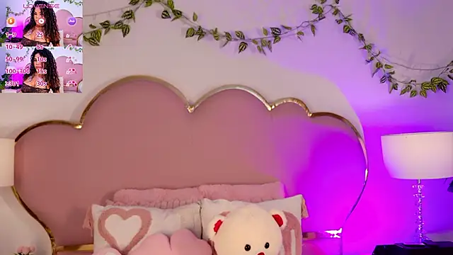 NahiaraReina online show from 12, 2, 2026