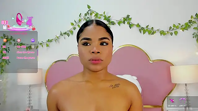 NahiaraReina online show from 11, 9, 2025