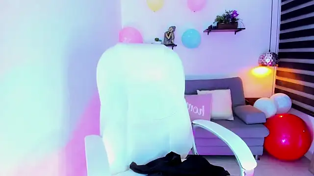 yenny garcia online show from 13, 10, 2025