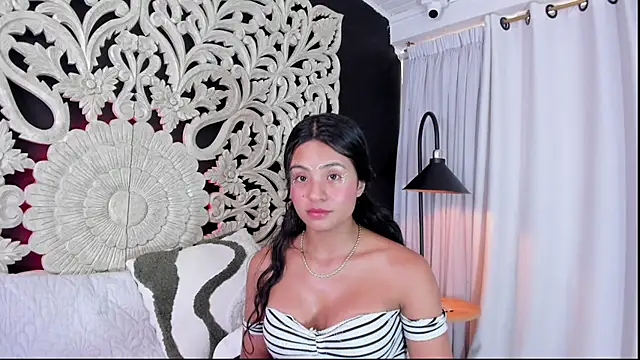 Snapshot of Mindy_sweety chatting on 18, 5, 2026 Mindy sweety online show from 18, 5, 2026