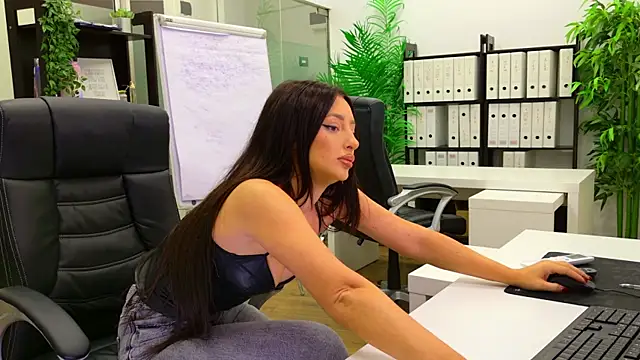 BabesGoesWild online show from 7, 10, 2025