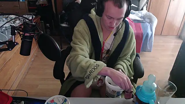 BabyDracoDarkfang online show from 8, 4, 2026