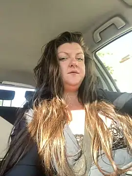 Snapshot of LacyLouxxx chatting on 10, 1, 2025 LacyLouxxx online show from 10, 1, 2025