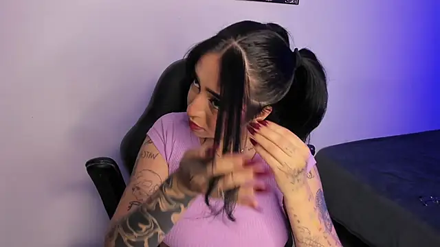 AnnikaMerliahh  online show from 13, 9, 2025