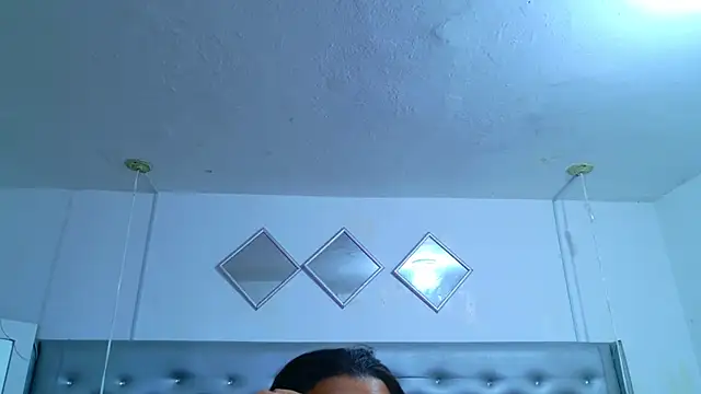 Snapshot of EileenBenzon chatting on 28, 4, 2026 EileenBenzon online show from 28, 4, 2026