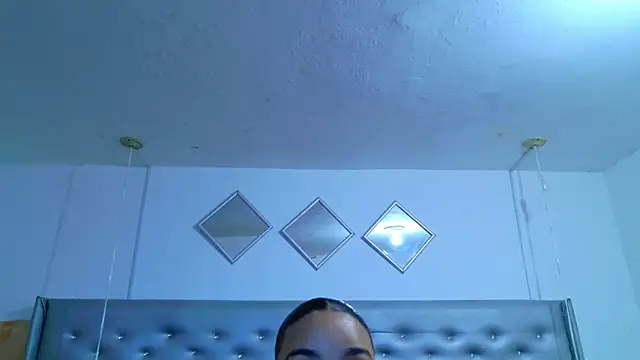 Snapshot of EileenBenzon chatting on 26, 5, 2026 EileenBenzon online show from 26, 5, 2026
