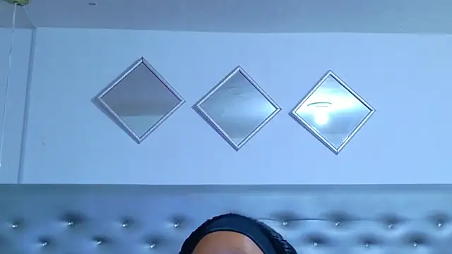 Snapshot of EileenBenzon chatting on 20, 5, 2026 EileenBenzon online show from 20, 5, 2026