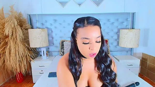 EileenBenzon online show from 11, 10, 2025