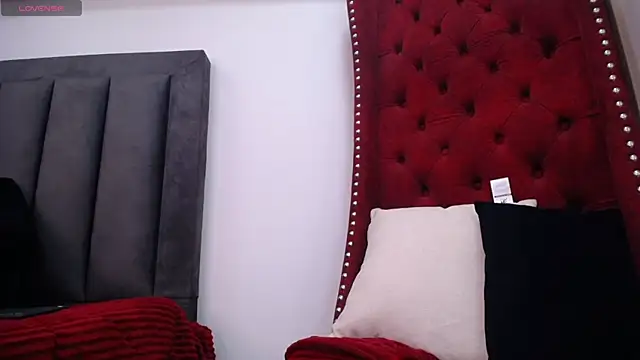 BiancaAntonelli online show from 10, 4, 2026