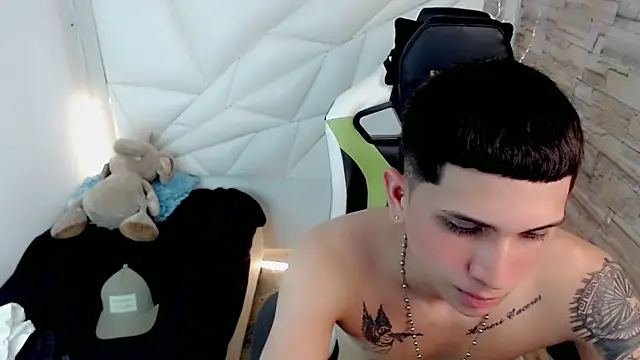 Brayan lopezz online show from 3, 2, 2025