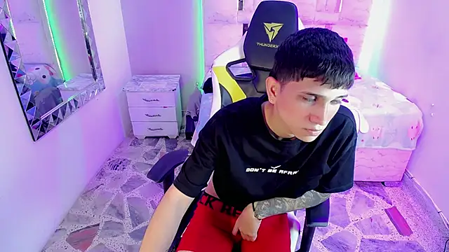 Brayan lopezz online show from 27, 1, 2025