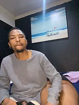 Snapshot of BlueIceCube chatting on 26, 4, 2026 BlueIceCube online show from 26, 4, 2026