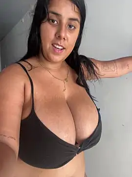 andreinabigtits online show from 7, 3, 2025