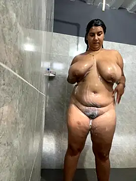 andreinabigtits online show from 5, 10, 2025