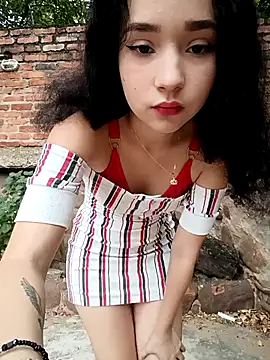 sweet outdoor charm online show from 29, 11, 2025