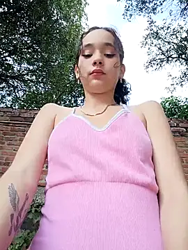 sweet outdoor charm online show from 13, 2, 2026