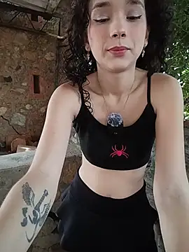 sweet outdoor charm online show from 19, 7, 2026