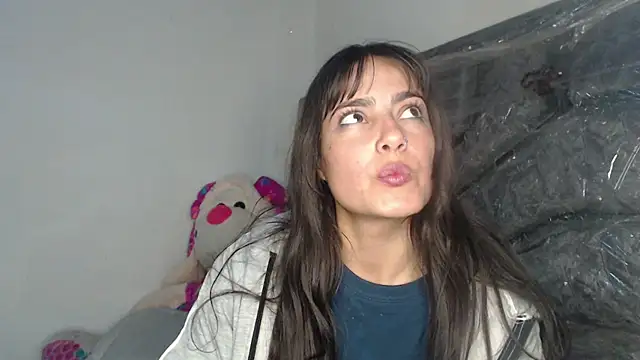 skinny sweet2411 online show from 20, 3, 2026