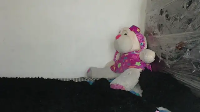 Snapshot of skinny_sweet2411 chatting on 30, 11, 2025 skinny sweet2411 online show from 30, 11, 2025