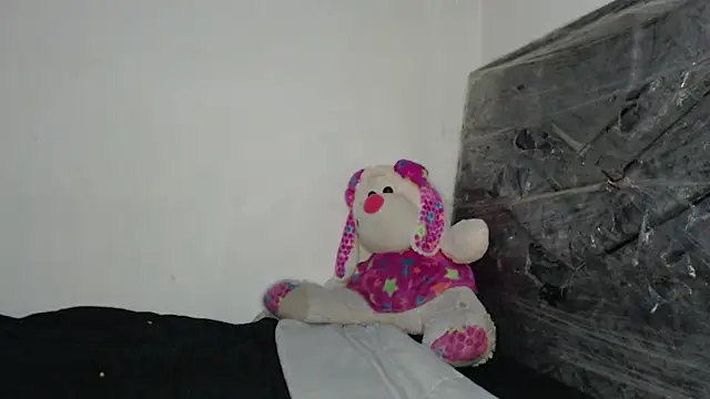 skinny sweet2411 online show from 9, 1, 2026