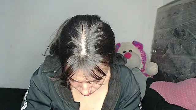 skinny sweet2411 online show from 5, 3, 2026