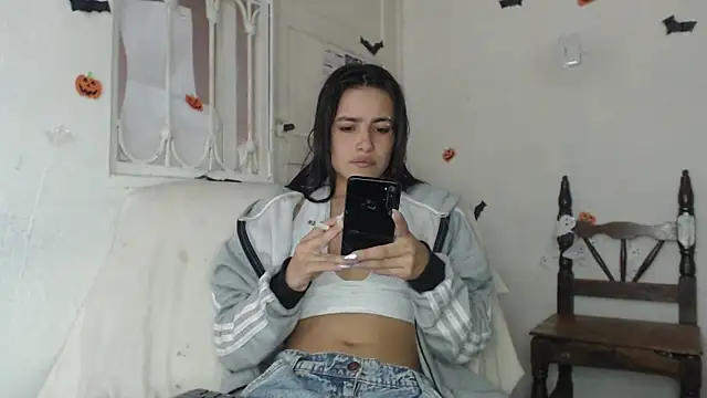 Snapshot of skinny_sweet2411 chatting on 4, 11, 2025 skinny sweet2411 online show from 4, 11, 2025