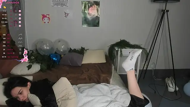 SweetyDeviliya online show from 22, 2, 2025