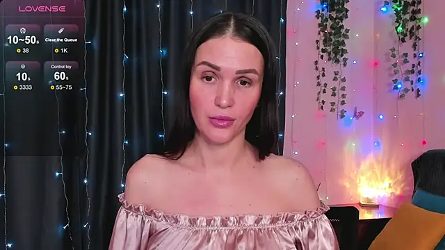 cross the line online show from 26, 11, 2025