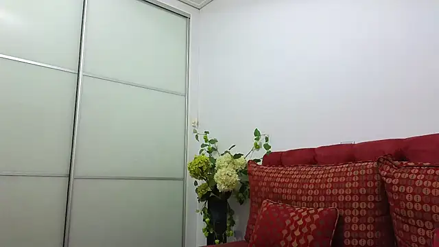  Maddalena  online show from 27, 11, 2025