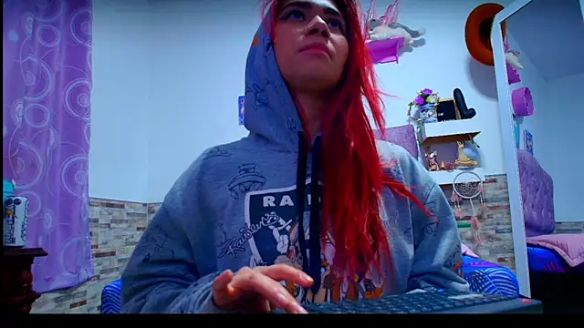 Melannytaylor online show from 5, 12, 2025