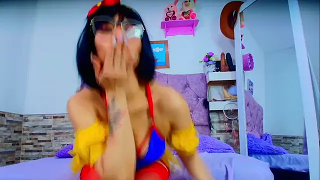 Snapshot of Melannytaylor chatting on 8, 10, 2025 Melannytaylor online show from 8, 10, 2025