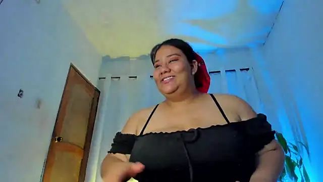 Snapshot of lanaa_paul1 chatting on 14, 2, 2025 lanaa paul1 online show from 14, 2, 2025