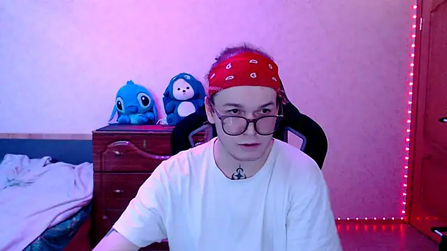 Snapshot of Steve_Mi chatting on 15, 9, 2025 Steve Mi online show from 15, 9, 2025