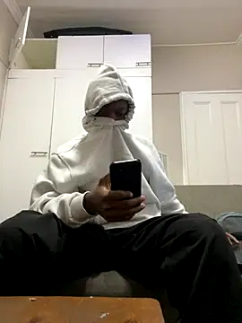 Mischevous T69 online show from 28, 9, 2025