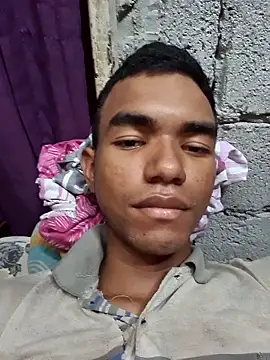 Snapshot of Reynold2608 chatting on 17, 11, 2025 Reynold2608 online show from 17, 11, 2025