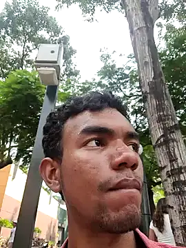 Snapshot of Reynold2608 chatting on 12, 1, 2025 Reynold2608 online show from 12, 1, 2025