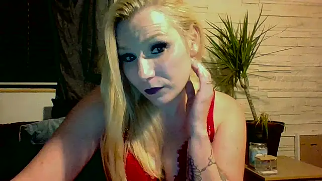 DevilsAngel13 online show from 13, 9, 2025