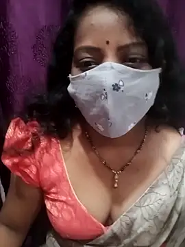 Snapshot of Manisha-Love chatting on 18, 10, 2025 Manisha-Love online show from 18, 10, 2025