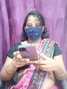 Snapshot of Manisha-Love chatting on 7, 10, 2025 Manisha-Love online show from 7, 10, 2025