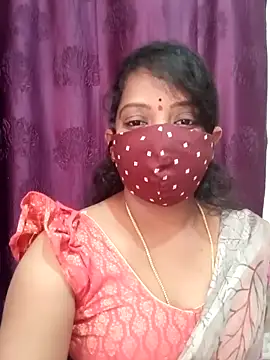 Snapshot of Manisha-Love chatting on 2, 11, 2025 Manisha-Love online show from 2, 11, 2025