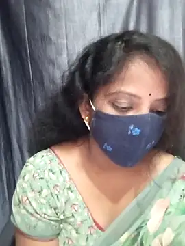 Snapshot of Manisha-Love chatting on 9, 11, 2025 Manisha-Love online show from 9, 11, 2025